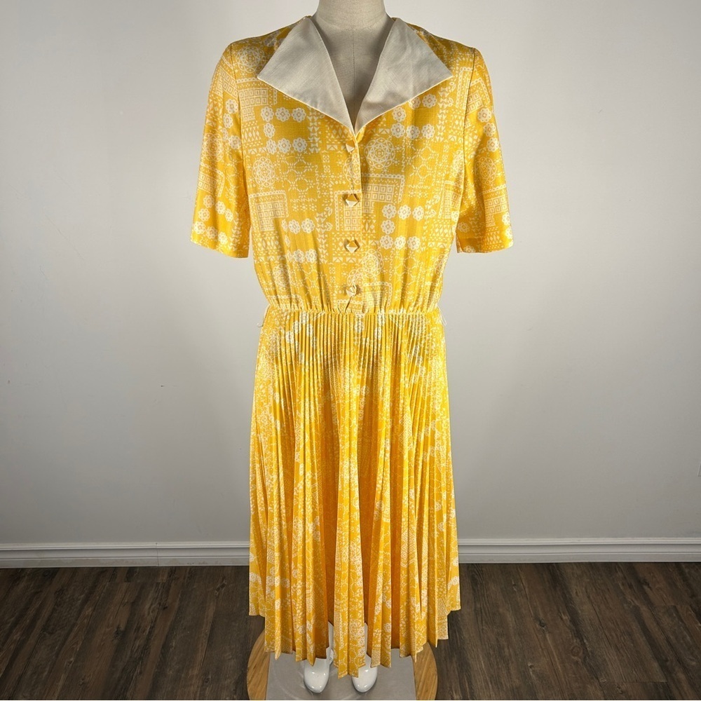Vintage 80s D’Allairds Yellow Pleated Midi Dress | Cottagecore Whimsy 10
